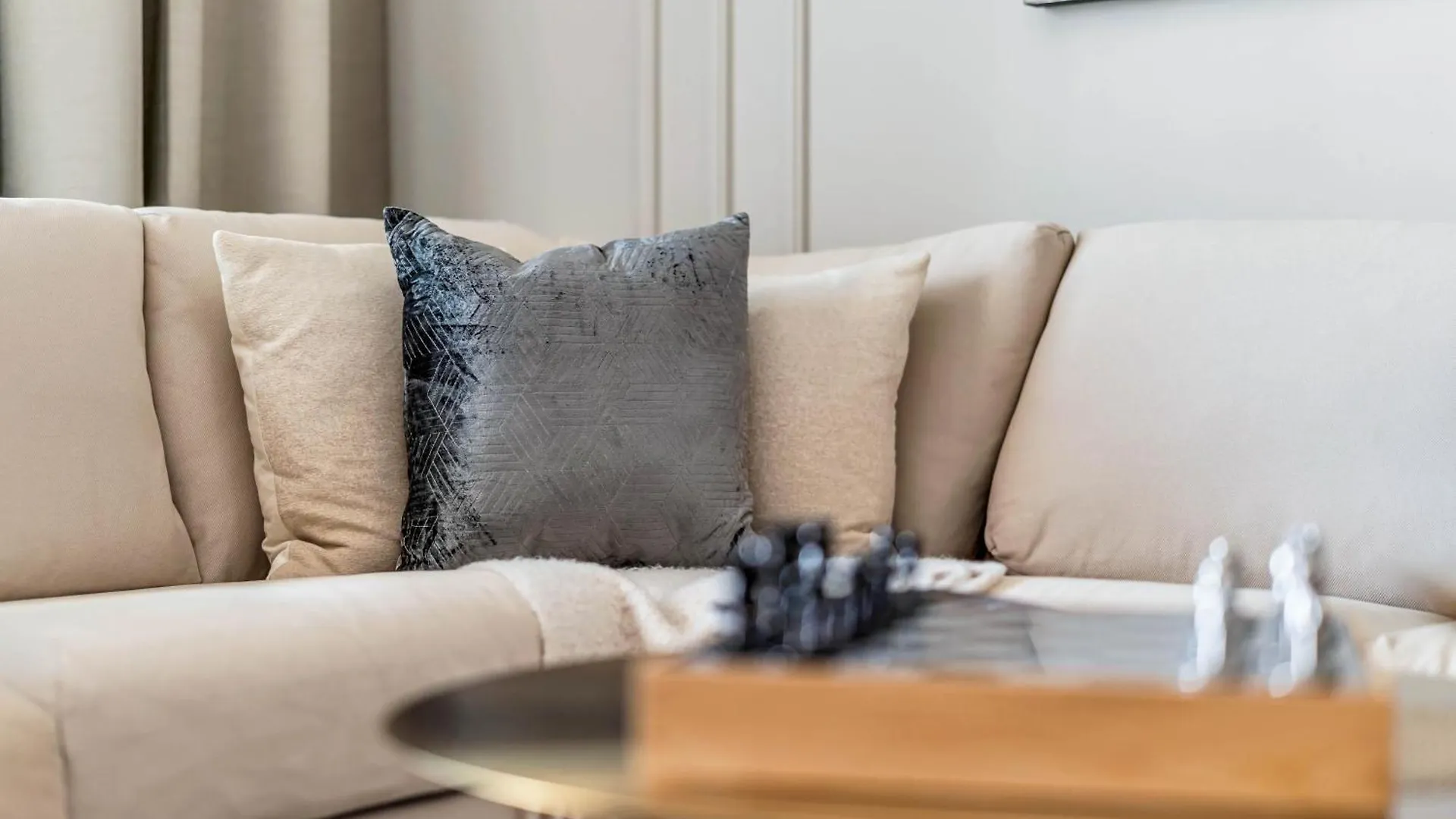 Apartamento Yas Escape -2Br By Slv Abu Dabi